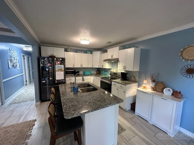 Image number 5 for the current listing