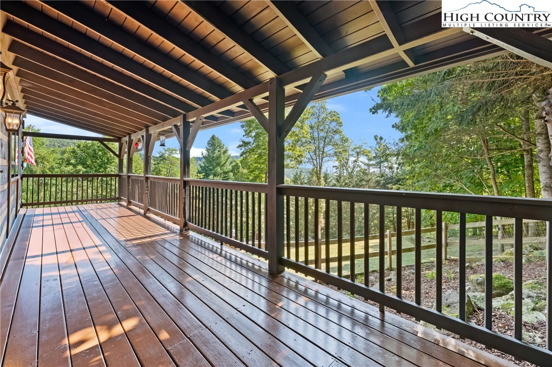 Image number 8 for the current listing