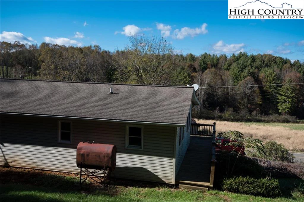 Image number 18 for the current listing