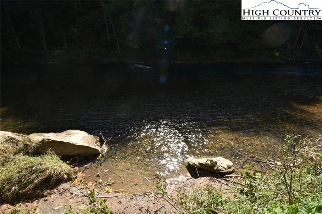Image number 6 for the current listing