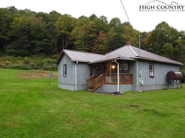 Image number 13 for the current listing