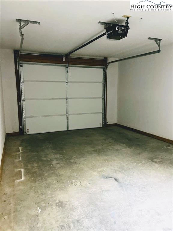 Image number 11 for the current listing