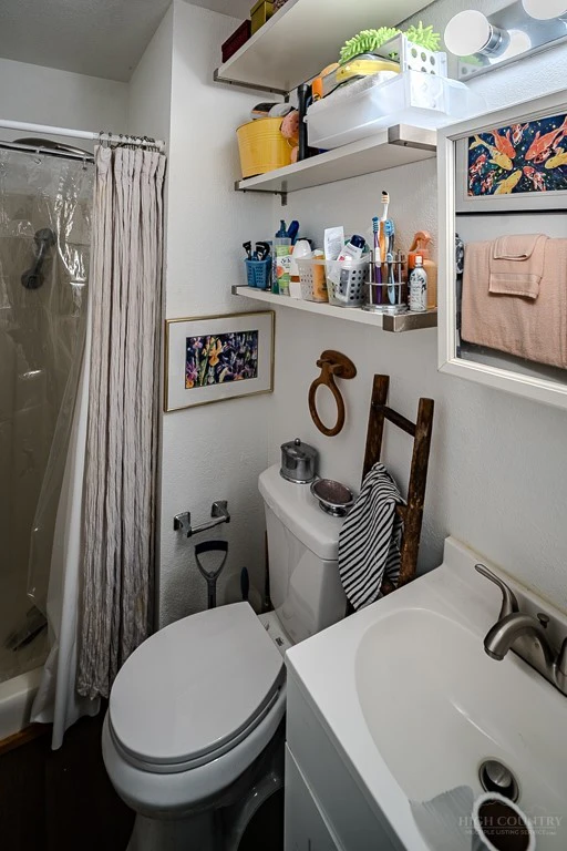 Image number 10 for the current listing