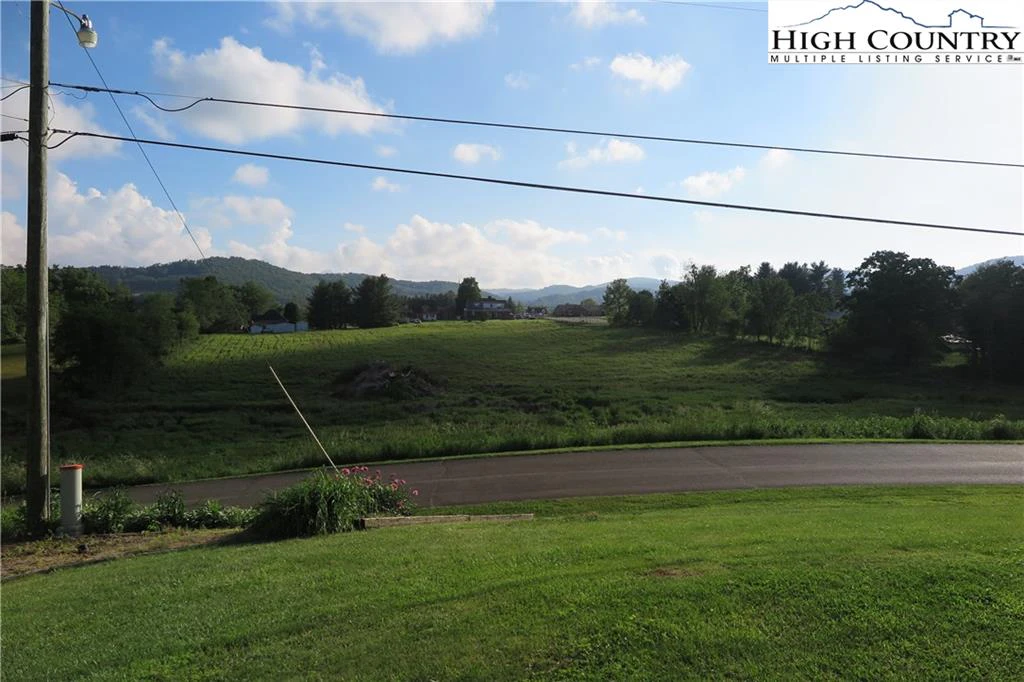 Image number 13 for the current listing