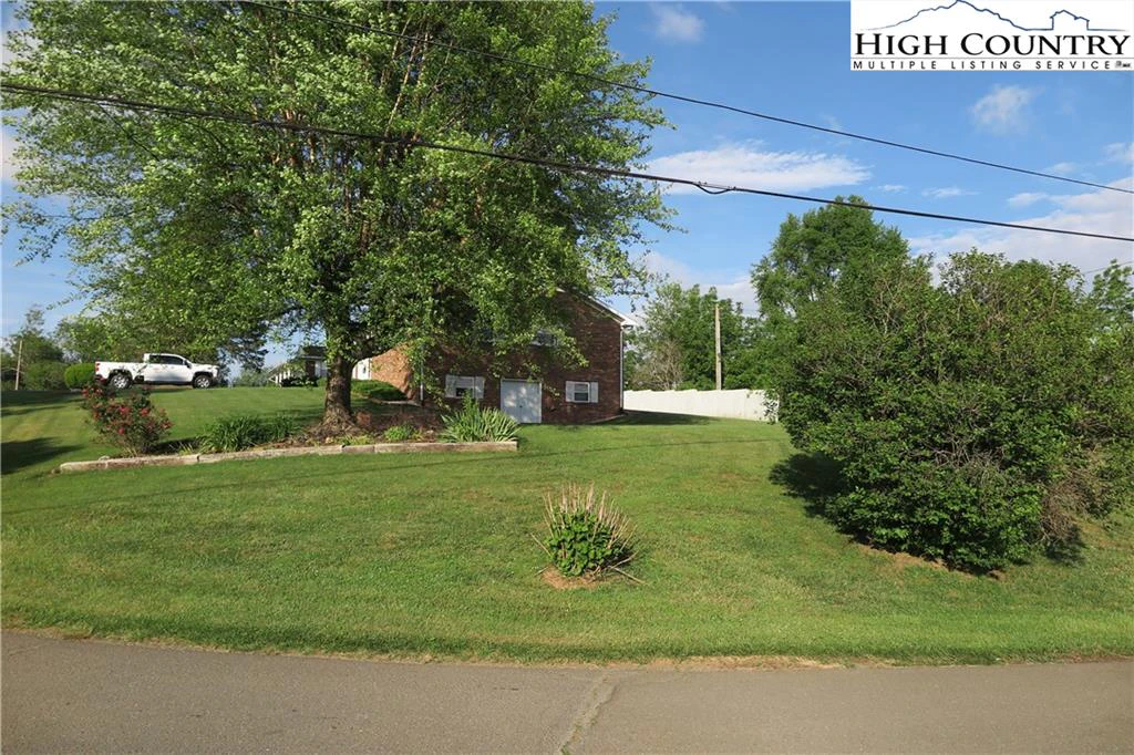 Image number 5 for the current listing
