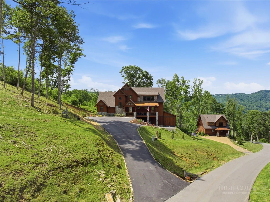 Image number 7 for the current listing