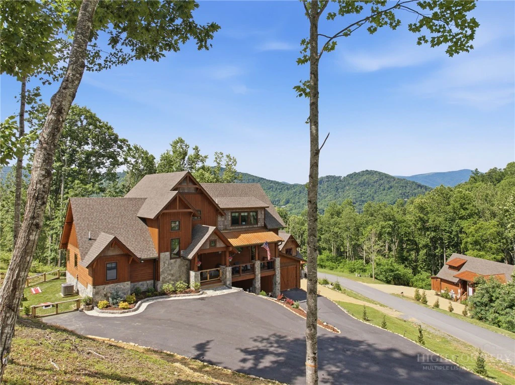 Image number 10 for the current listing