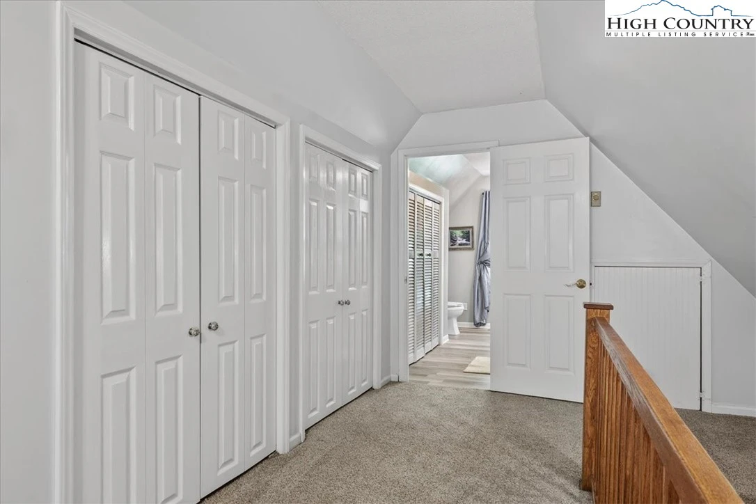 Image number 20 for the current listing