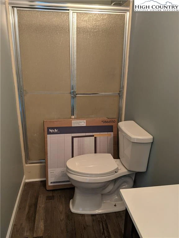 Image number 12 for the current listing