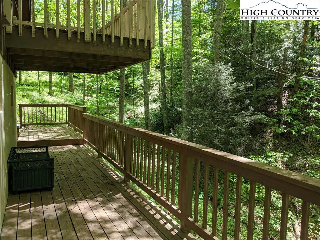 Image number 5 for the current listing