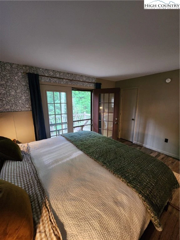 Image number 10 for the current listing