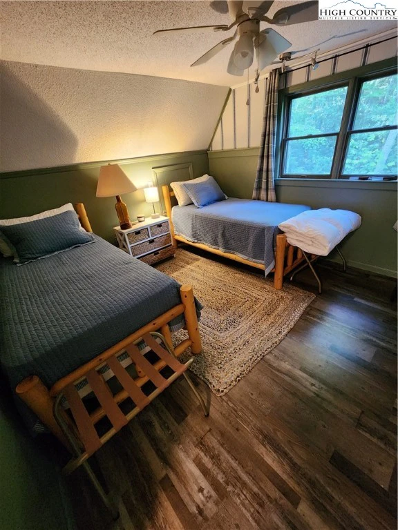 Image number 6 for the current listing