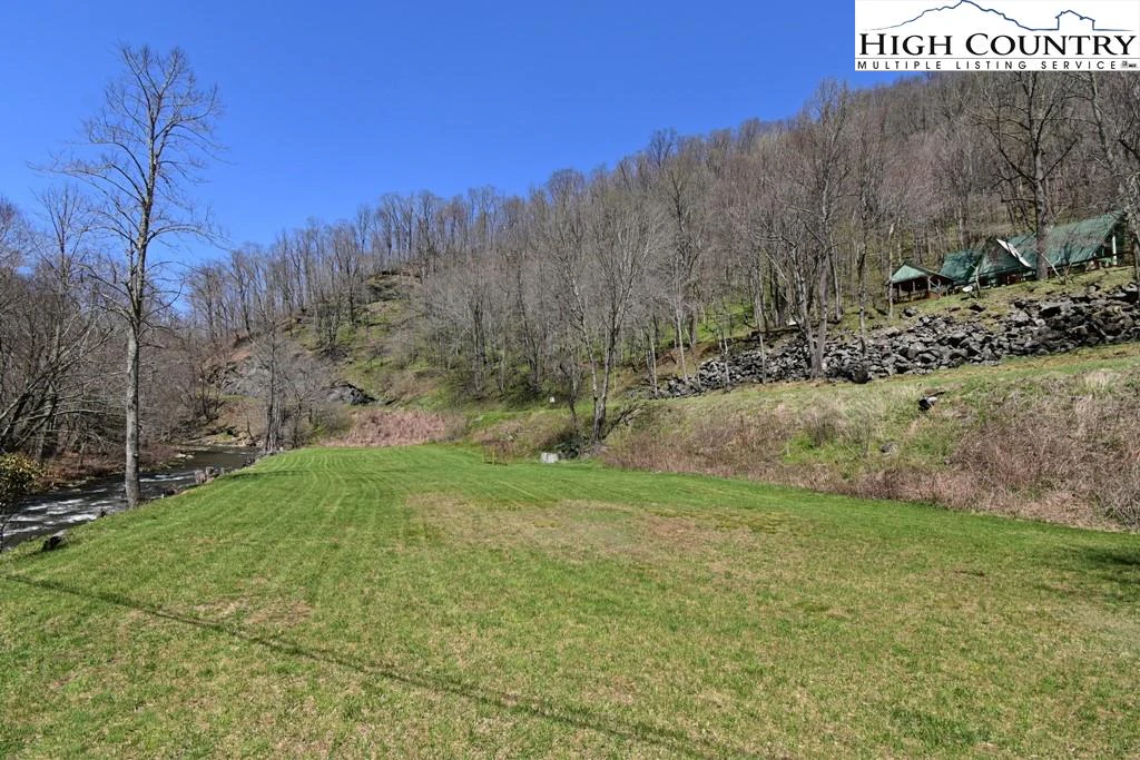 Image number 3 for the current listing