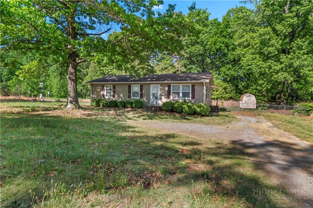 Image number 19 for the current listing