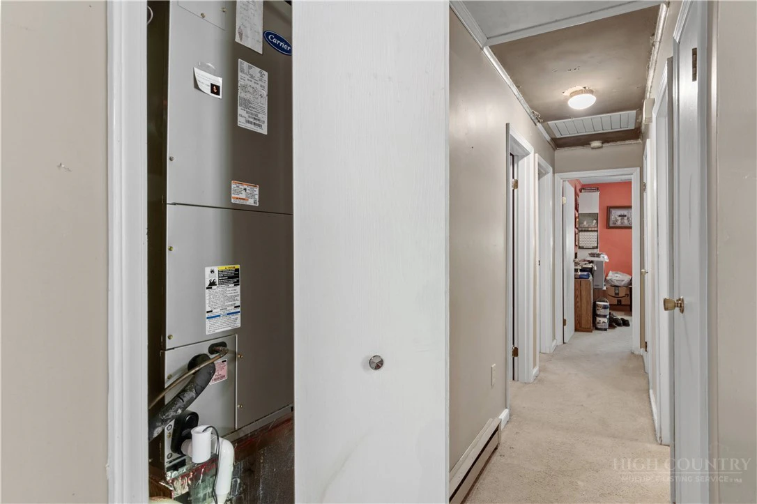 Image number 12 for the current listing