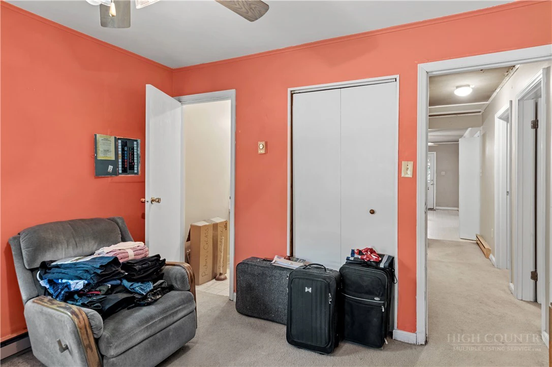 Image number 10 for the current listing