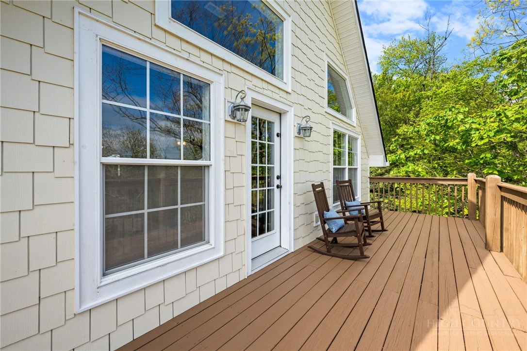 Image number 3 for the current listing