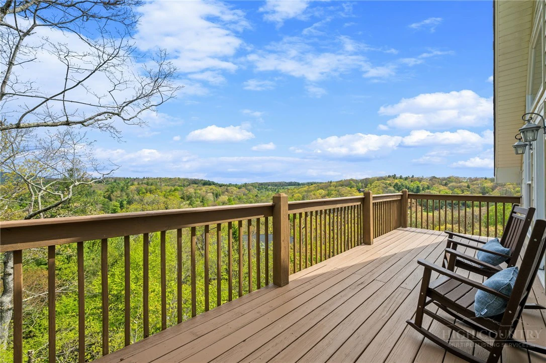 Image number 4 for the current listing