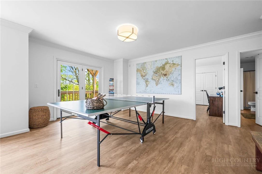Image number 7 for the current listing