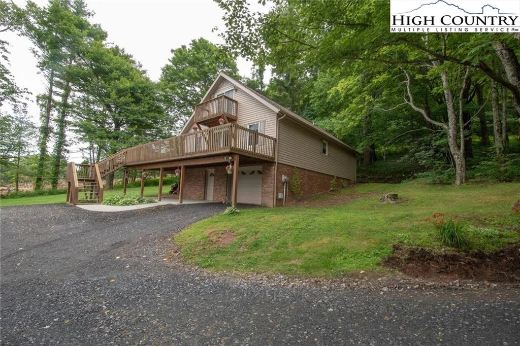 Image number 1 for the current listing