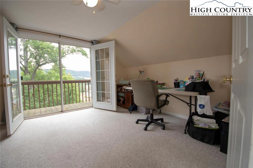 Image number 8 for the current listing