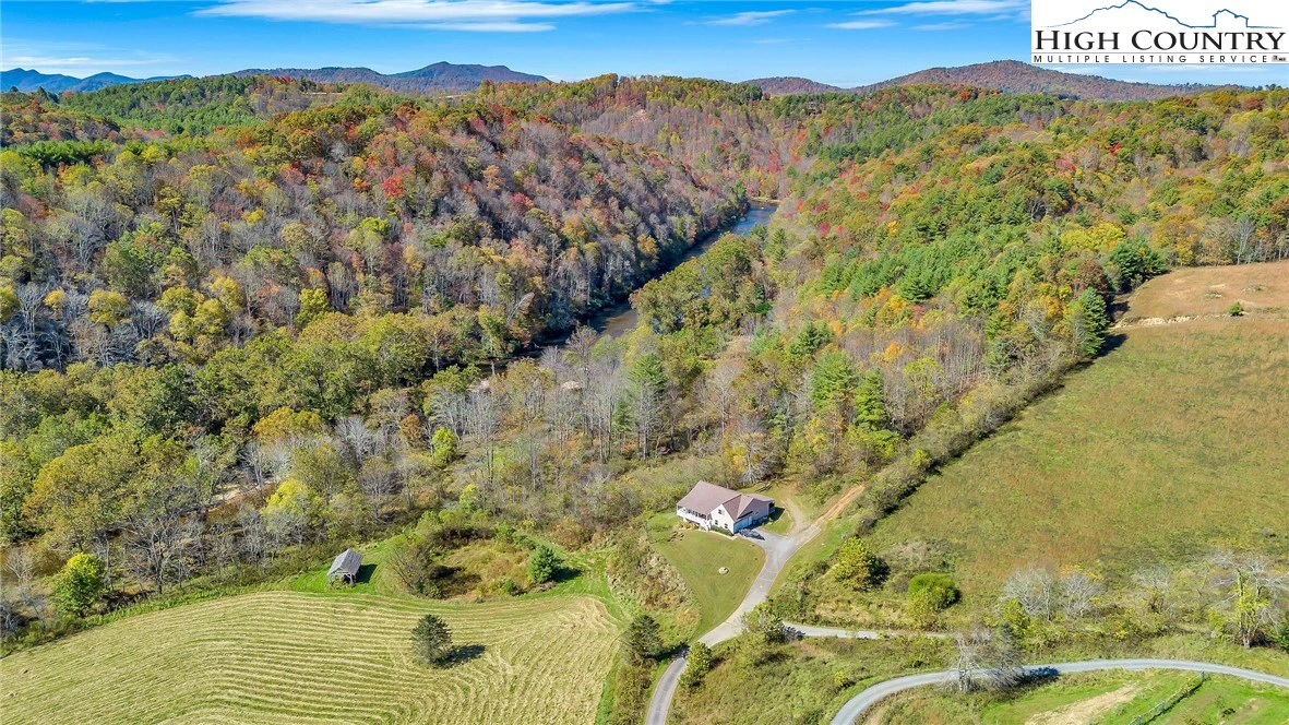 Image number 18 for the current listing