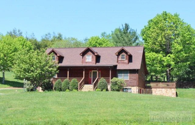 Image number 1 for the current listing