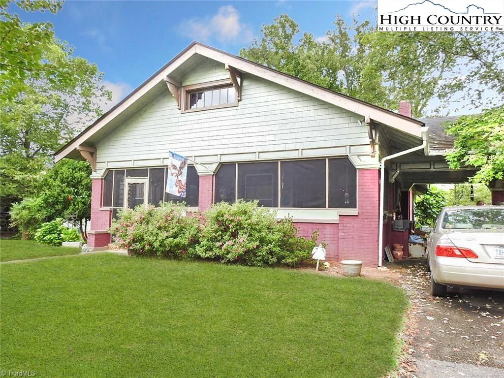 Image number 3 for the current listing