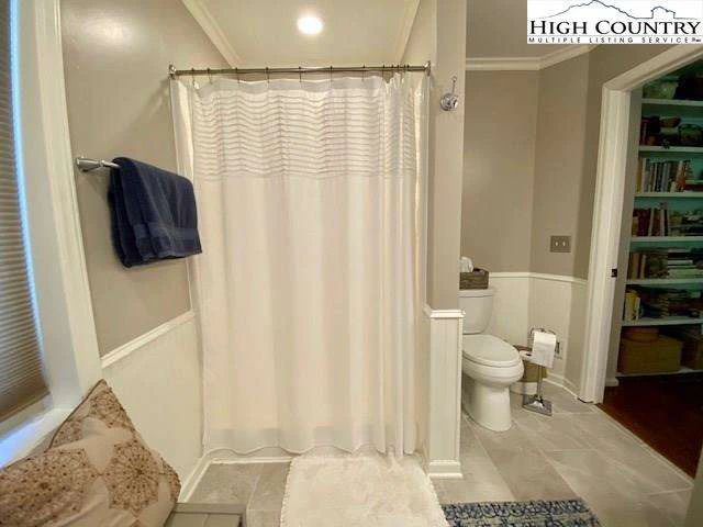 Image number 5 for the current listing