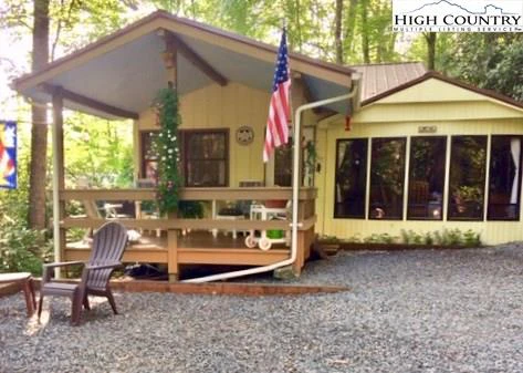 Image number 1 for the current listing