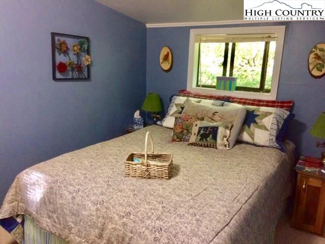 Image number 6 for the current listing