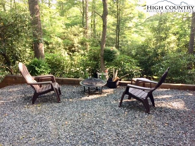 Image number 16 for the current listing