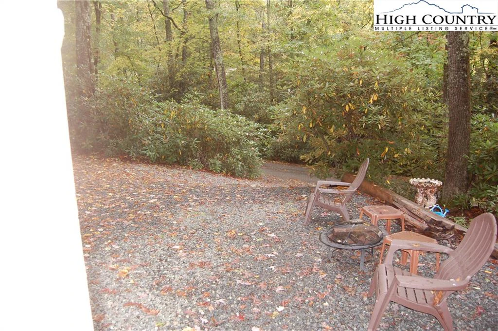 Image number 12 for the current listing