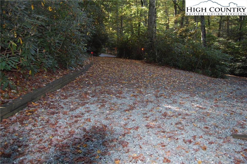 Image number 8 for the current listing