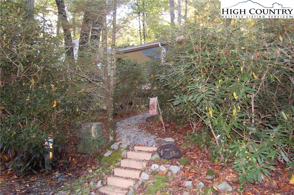 Image number 6 for the current listing
