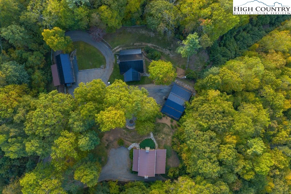 Image number 1 for the current listing