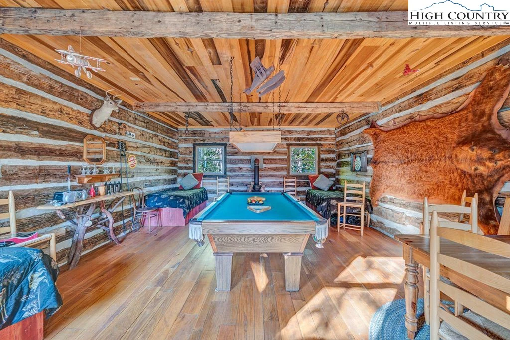 Image number 2 for the current listing