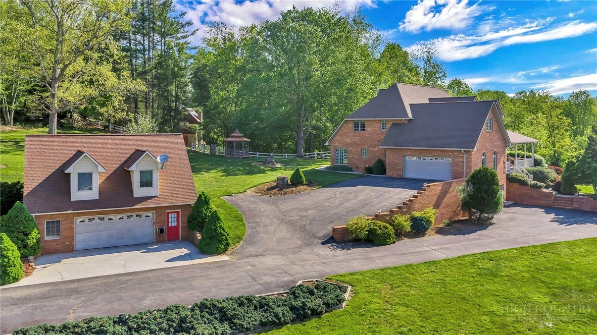 Image number 20 for the current listing