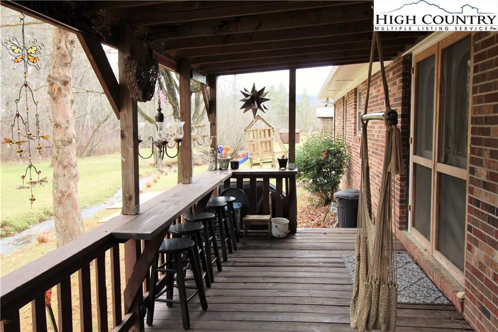 Image number 12 for the current listing