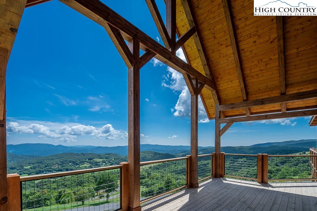Image number 3 for the current listing
