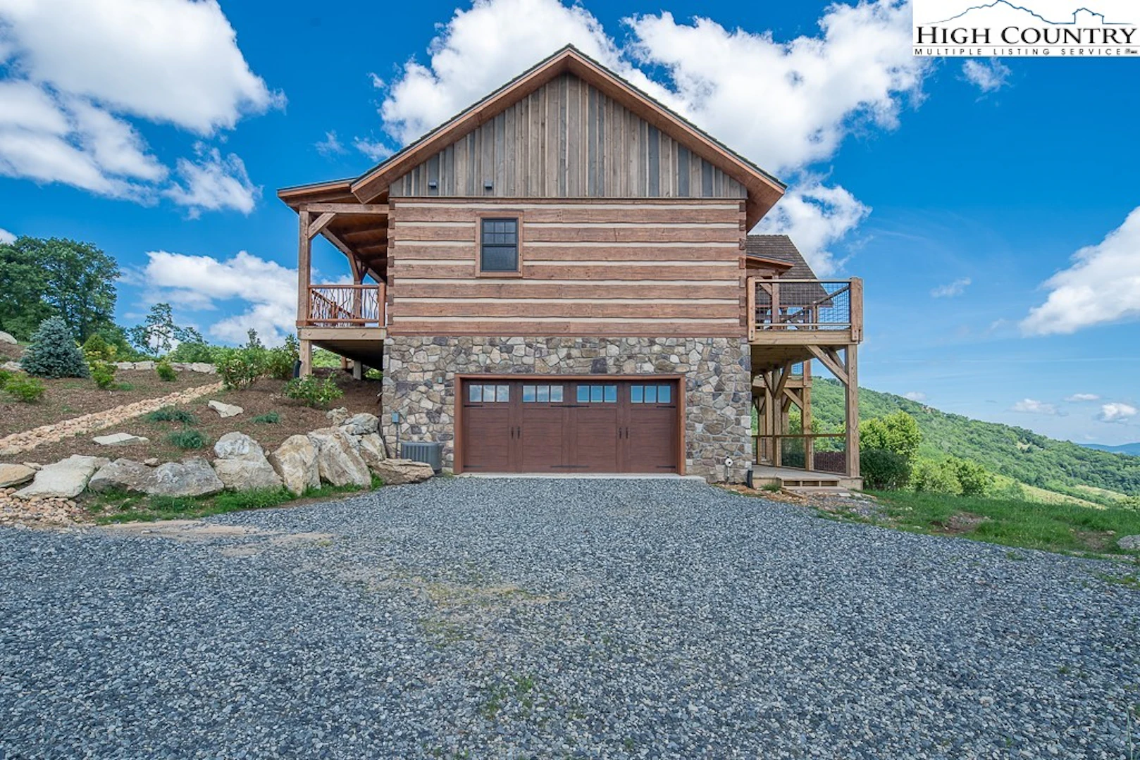Image number 17 for the current listing