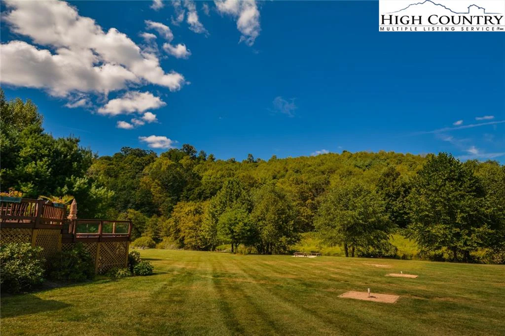 Image number 19 for the current listing