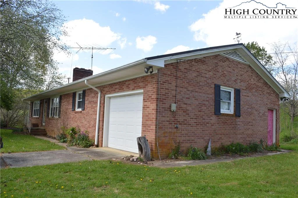 Image number 7 for the current listing