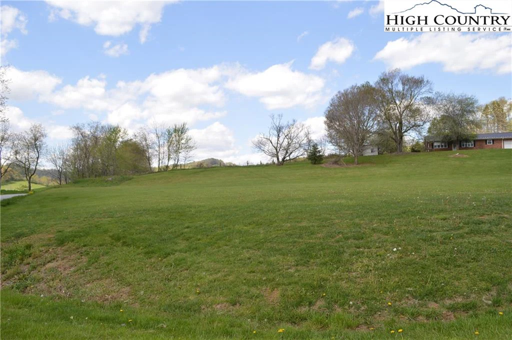 Image number 15 for the current listing