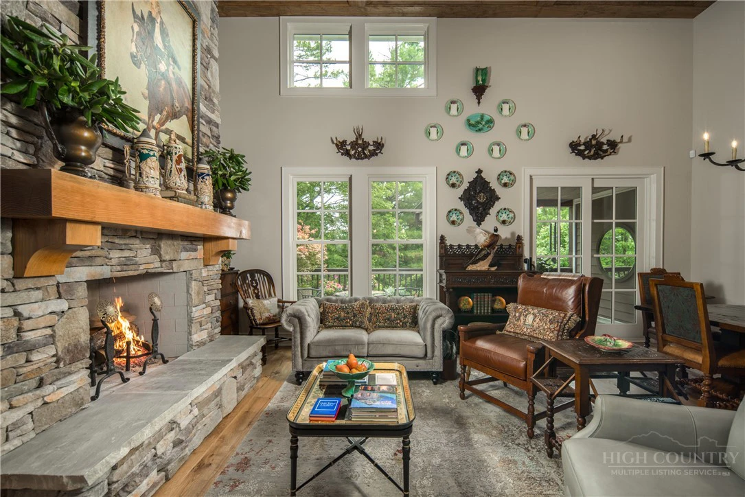 Image number 5 for the current listing