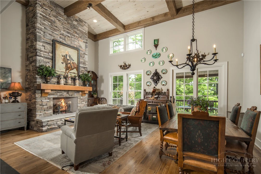 Image number 6 for the current listing