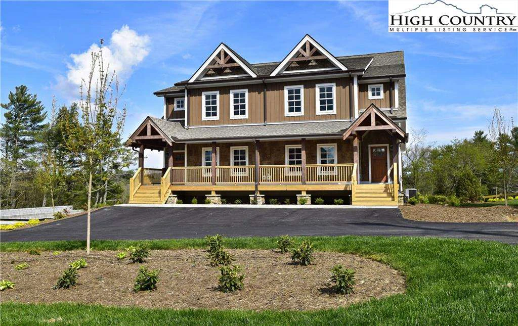 Image number 1 for the current listing
