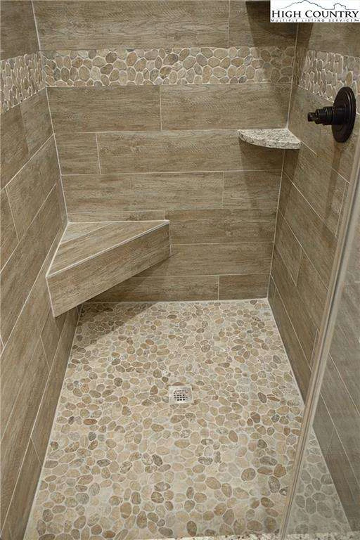 Image number 3 for the current listing