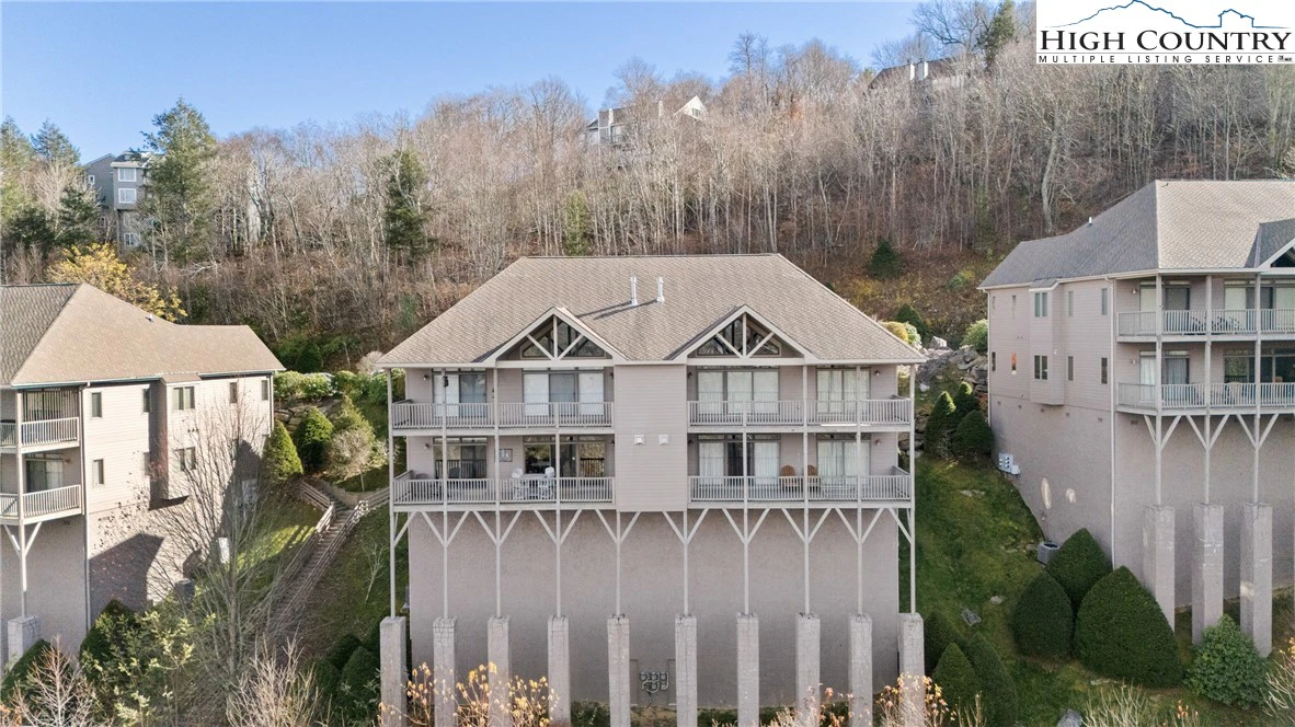 Image number 16 for the current listing