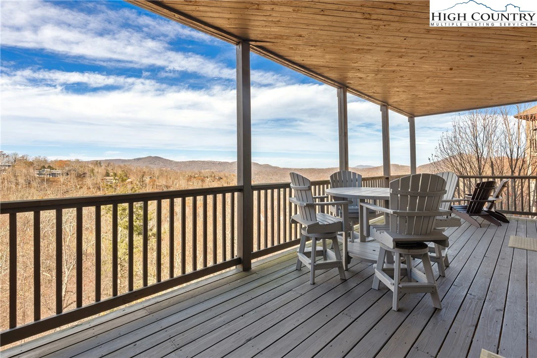 Image number 9 for the current listing